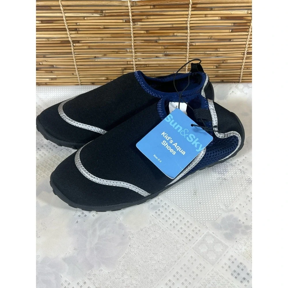 sun &sky kids aqua shoes size 2-3 Blue Black‎